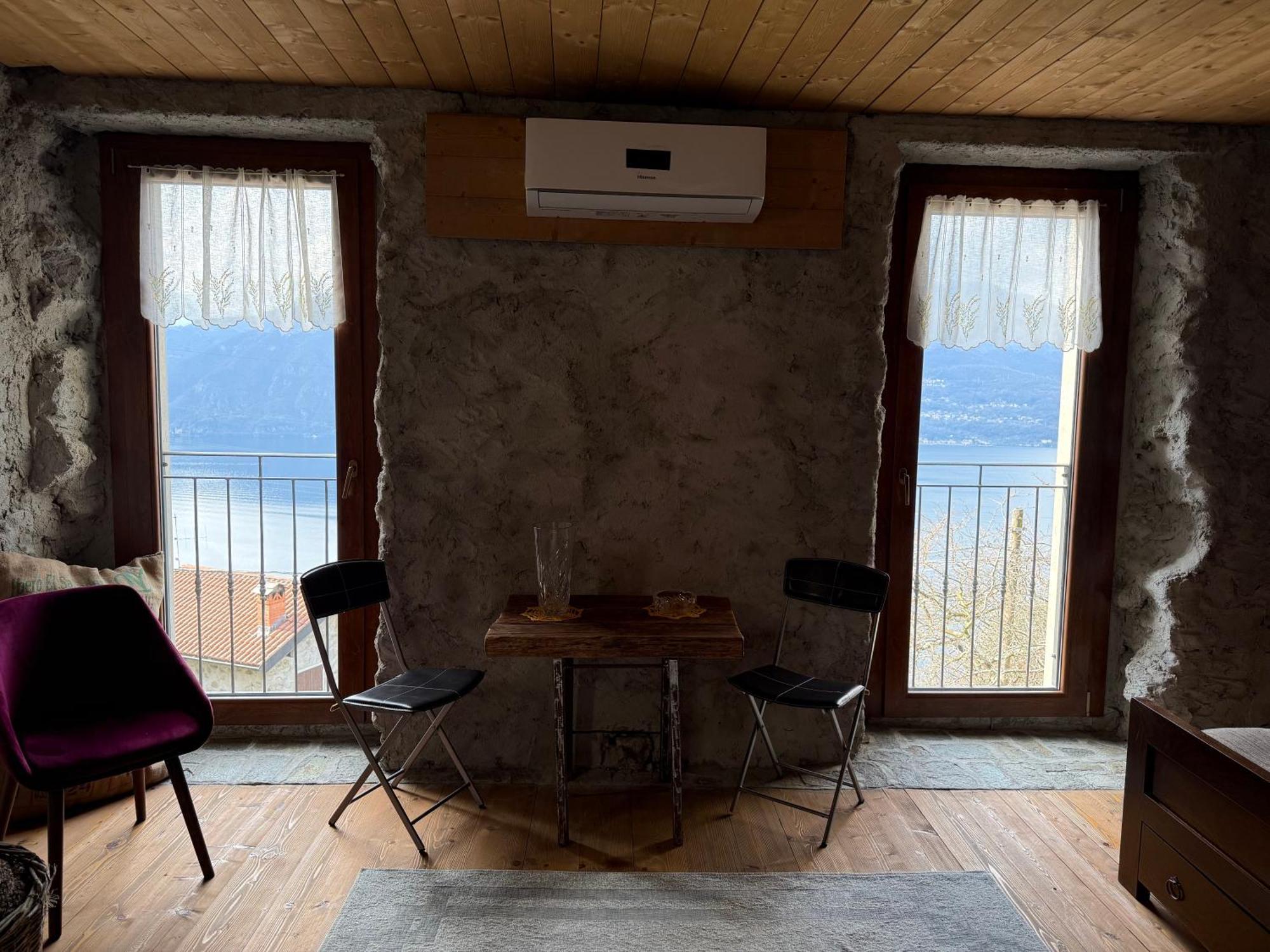 Stone House: Fairytale Flat With Magic Lake View เบลลาโน ภายนอก รูปภาพ