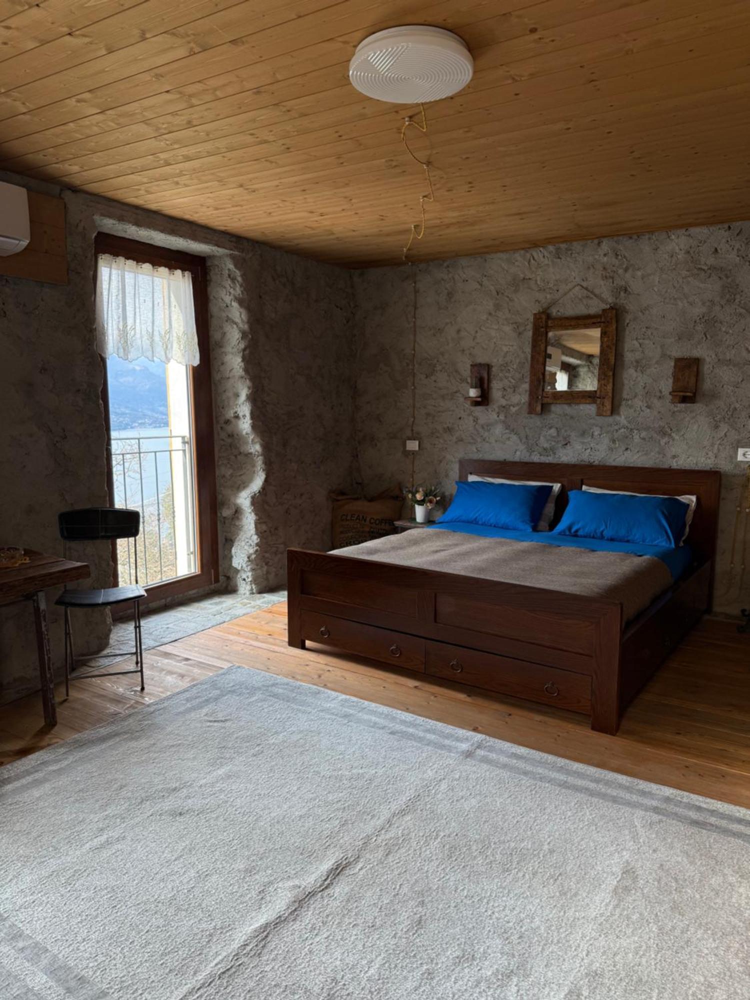 Stone House: Fairytale Flat With Magic Lake View เบลลาโน ภายนอก รูปภาพ
